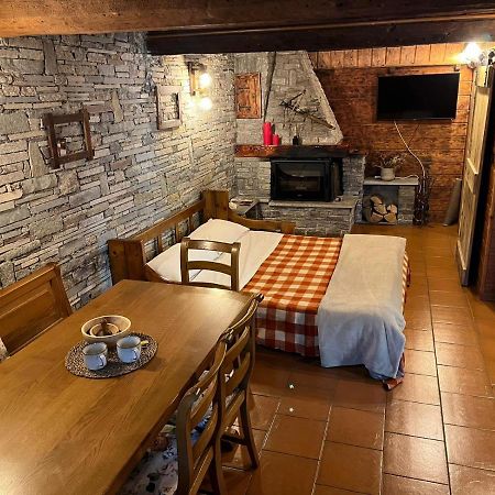 شقة Antey-Saint-André  في Monolocale Rustico Di Montagna المظهر الخارجي الصورة